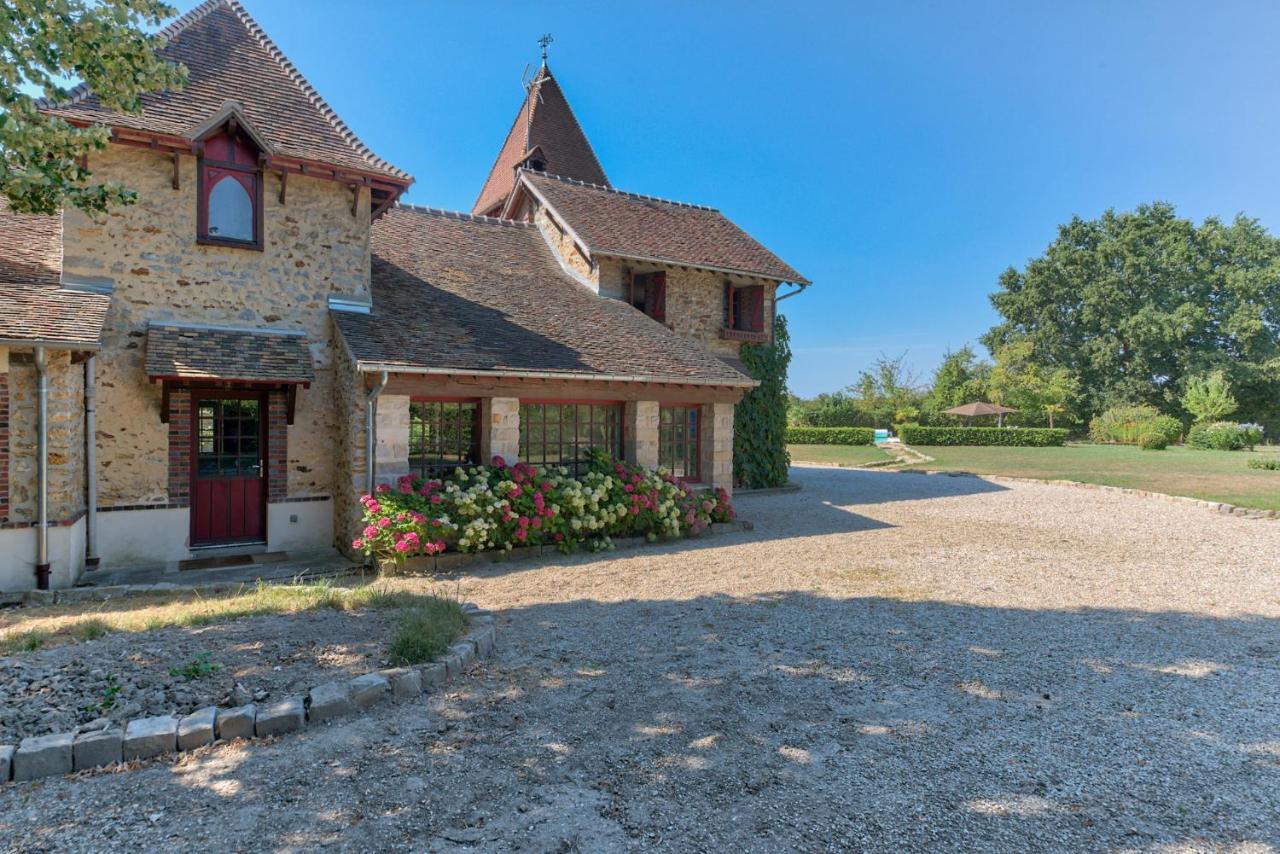 Апартаменты Manoir De La Comtesse Chailly-en-Biere Экстерьер фото