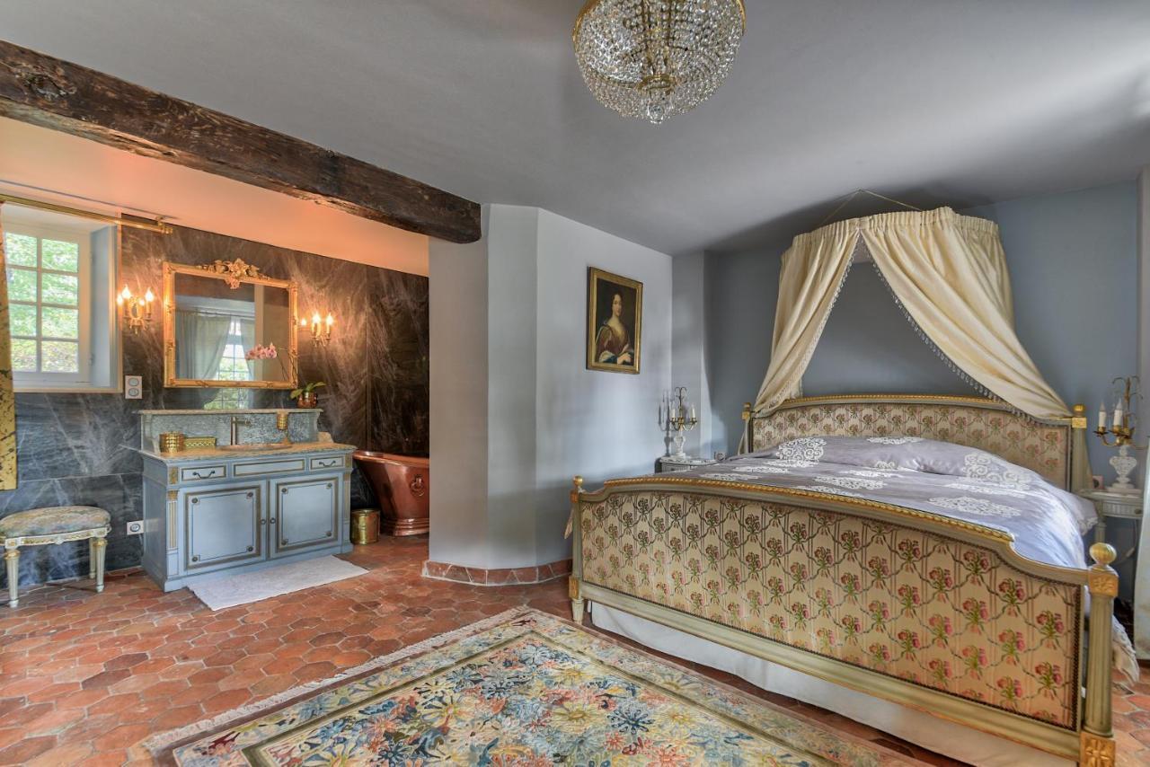Апартаменты Manoir De La Comtesse Chailly-en-Biere Экстерьер фото