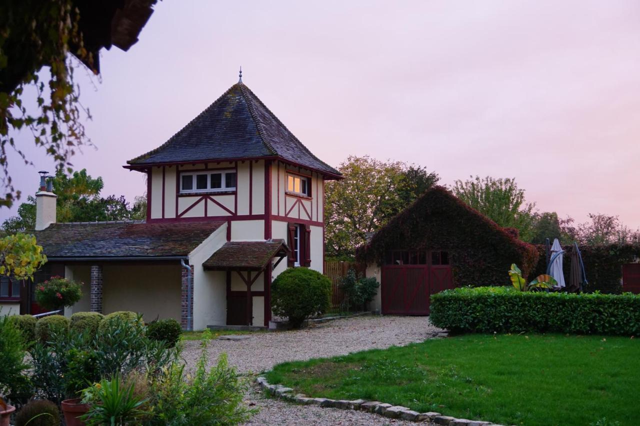 Апартаменты Manoir De La Comtesse Chailly-en-Biere Экстерьер фото