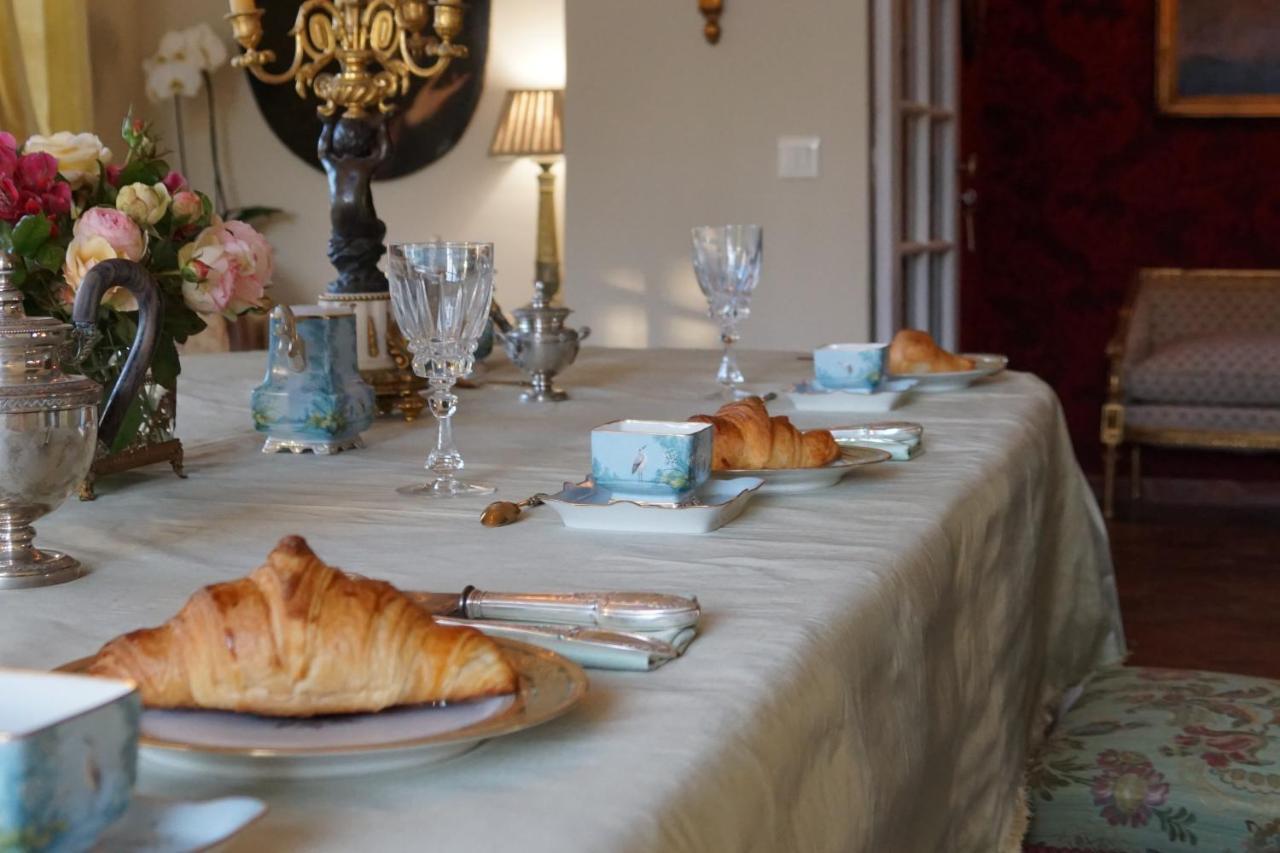 Апартаменты Manoir De La Comtesse Chailly-en-Biere Экстерьер фото